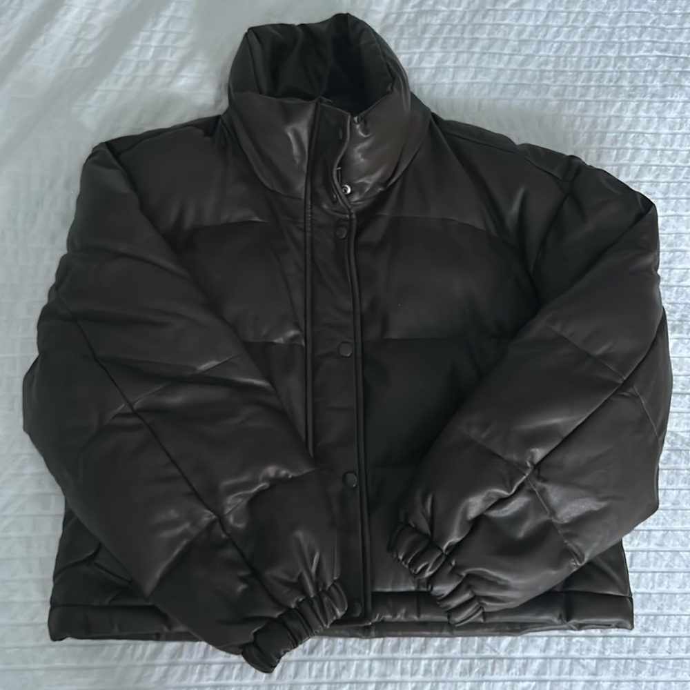 Oak and Fort Leather Puffer